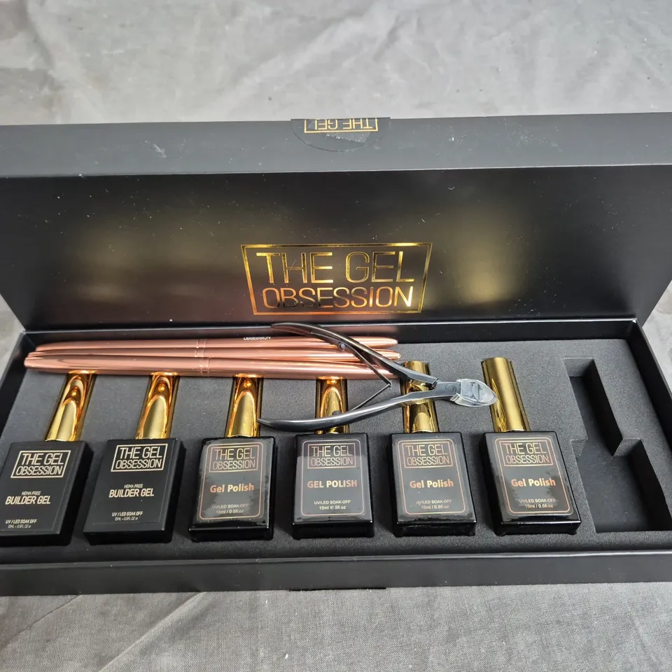 THE GEL OBSESSION GEL POLISH KIT