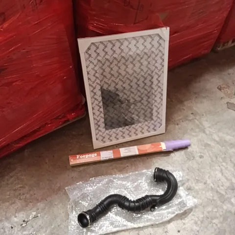 PALLET OF ASSORTED ITEMS TO INCLUDE - PICTURE FRAME, SILICONE MULTI PURPOSE MAT, CAR PART