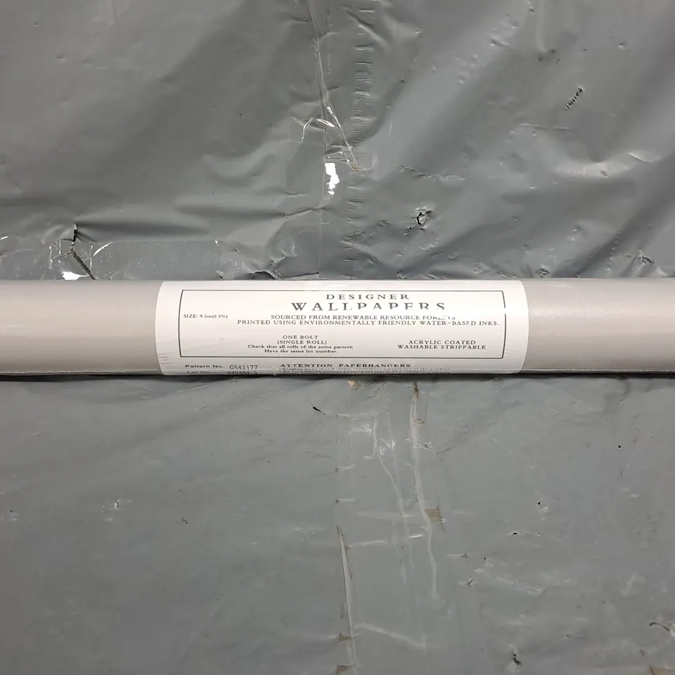UNBRANDED ACRYLIC COATED ROLL OF PATTERNED WALLPAPER IN GREY (9.5M)