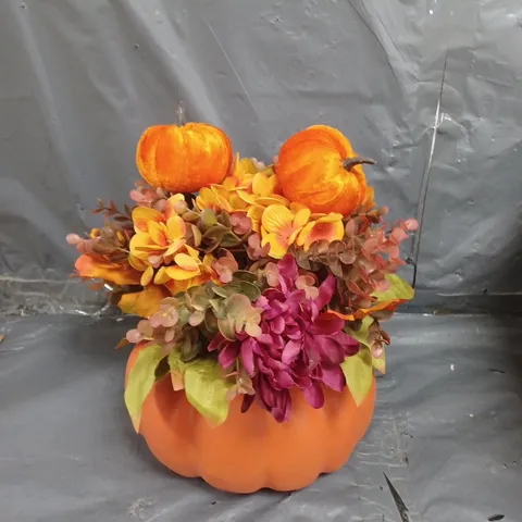 AUTUMN PUMPKIN TABLE CENTER PIECE