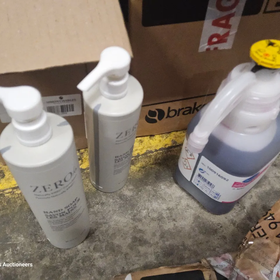 THREE CASES OF ASSORTED CATERING SUNDRIES INCLUDING, APPROXIMATELY 6 DOZEN WHITE PILLOW CASES, 2 × 1.4L SANITISER & 12× 443ml ZERO HAND SOAP.