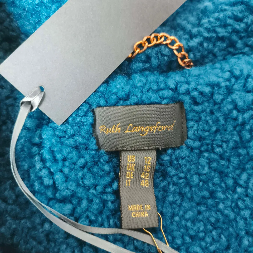 RUTH LANGSFORD BLUE BOUCLÉ COAT – UK 16 (US 12, DE 42, IT 48)
