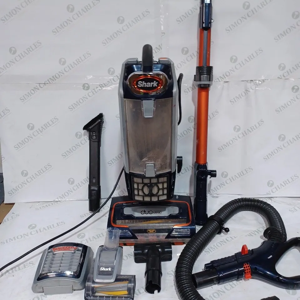 SHARK UPRIGHT VACUUM CLEANER NZ801UKT