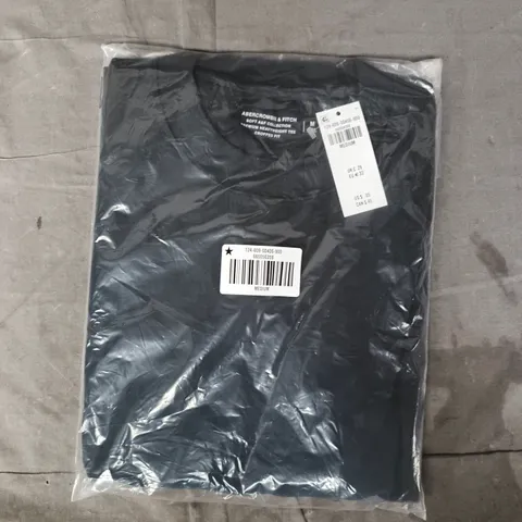BAGGED ABERCROMBIE & FITCH PREMIUM HEAVYWEIGHT CROPPED FIT T-SHIRT IN BLACK SIZE MEDIUM
