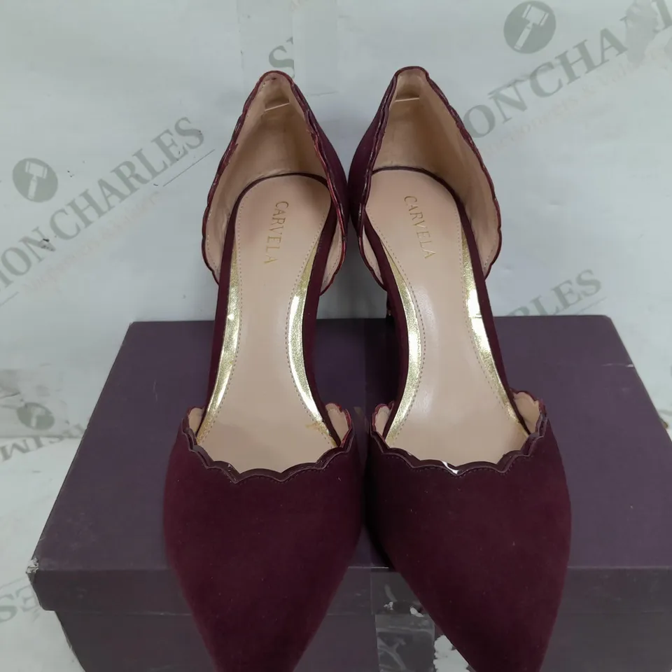 BOXED PAIR OF CARVELA LOVING WONE SUEDETTE HEELS - SIZE 39 