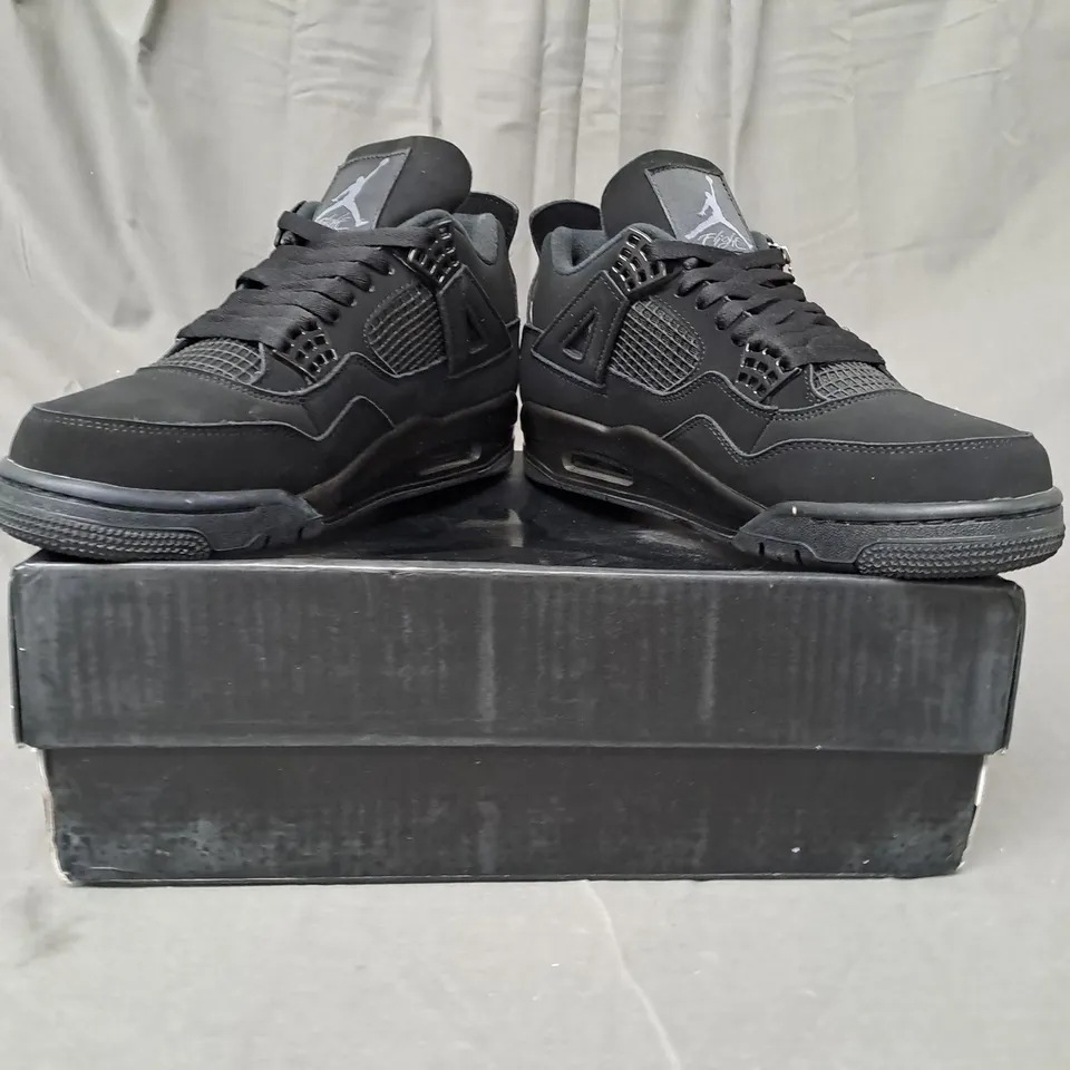 BOXED PAIR OF NIKE AIR JORDAN 4 RETRO SHOES IN BLACK UK SIZE 8