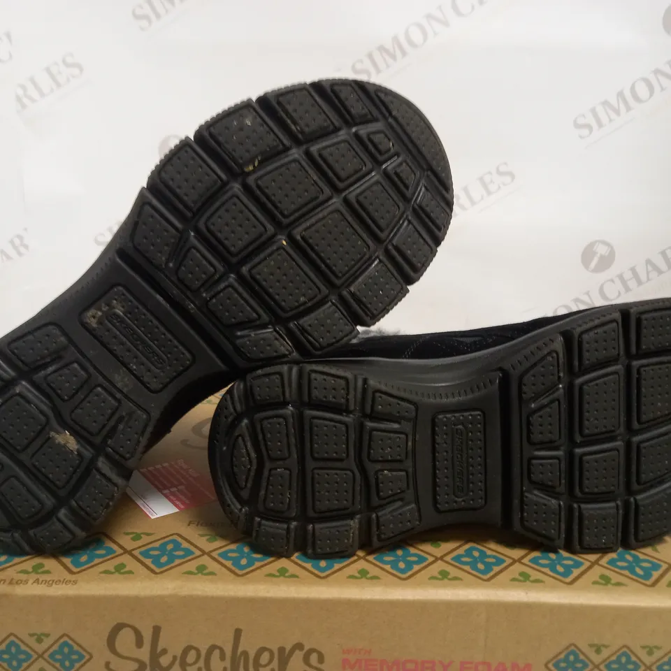 SKECHERS SKECHERS EASY GOING HIGH ZIP BOOT UK 3
