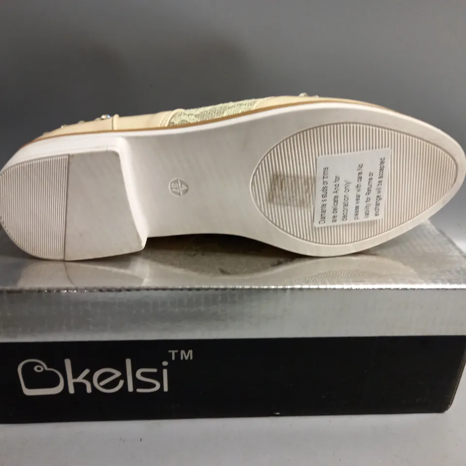 BOXED KELSI LADIES FLAT BEIGE BROGUES WITH LACE AND DIAMANTE DETAIL. SIZE 4