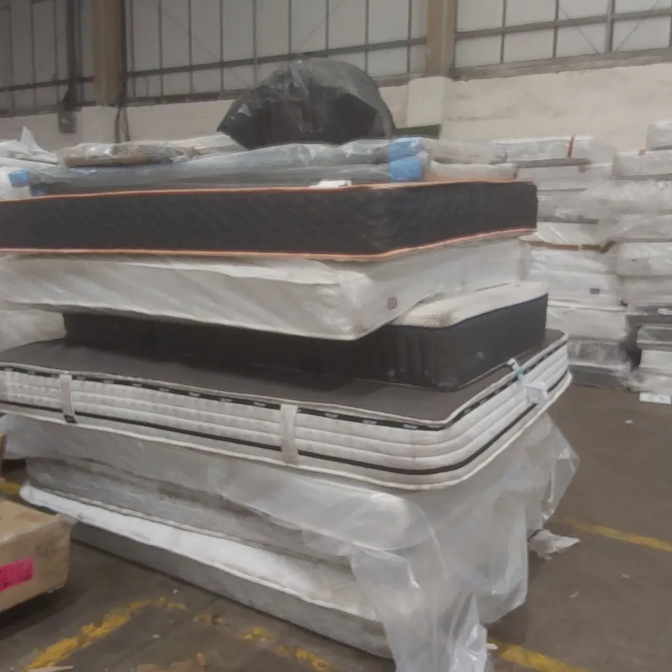 PALLET CONTAINING APPROXIMATELY 7x MATTRESSES, 3x HEADBOARDS