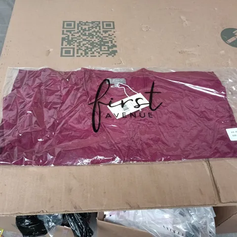 First Avenue Knitwear Burgundy Knit Top – Size M