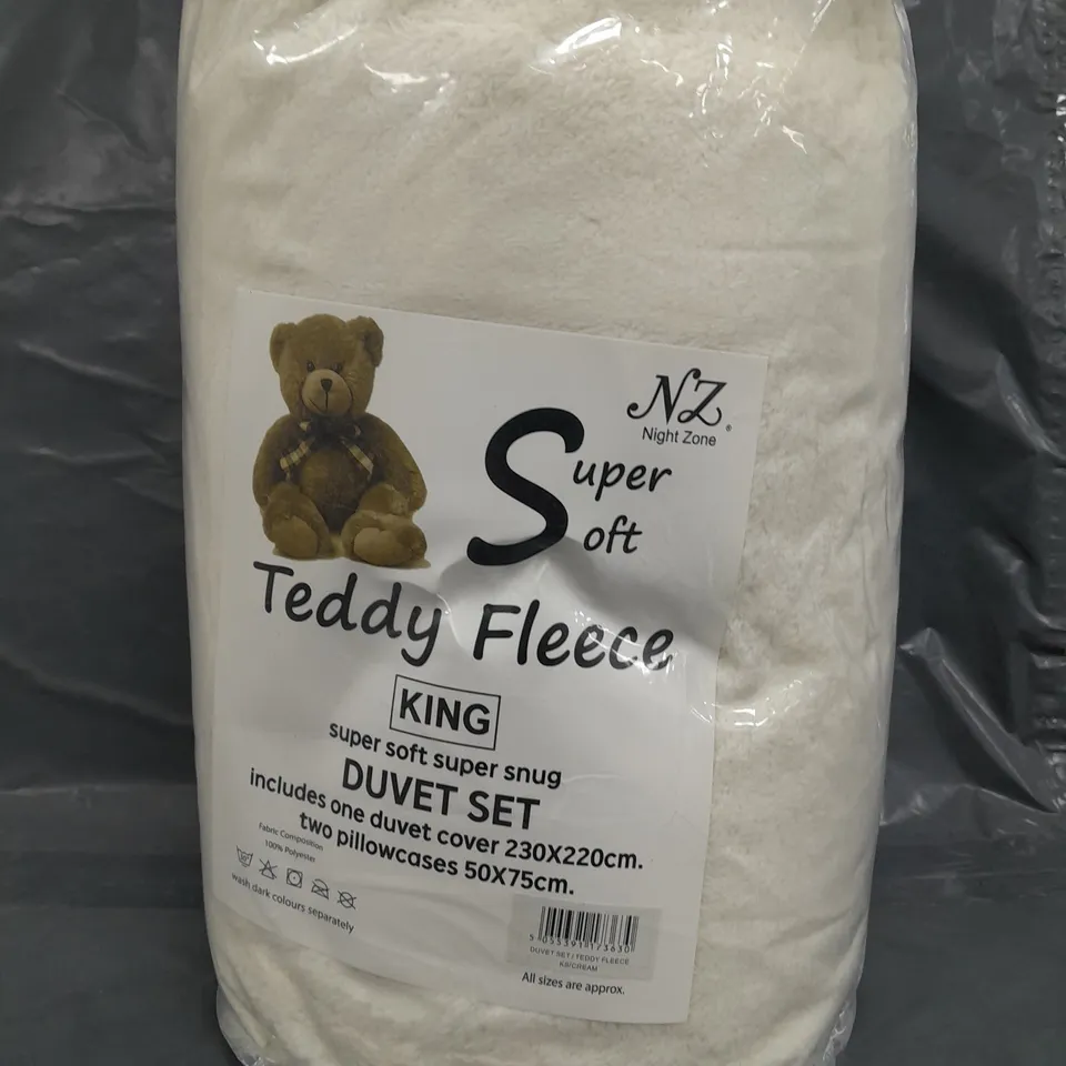 NIGHT ZONE SUPER SOFT TEDDY FLEECE DUVET SET IN OFF WHITE - KING SIZE