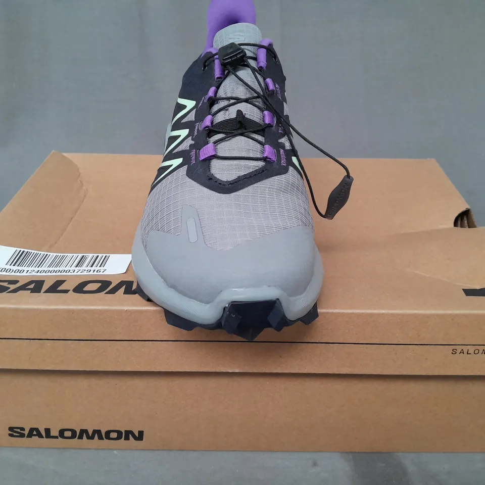 BOXED PAIR OF SALOMON SAGACROSS SHOES IN NAVY/PURPLE/SEA FOAM UK SIZE 6.5