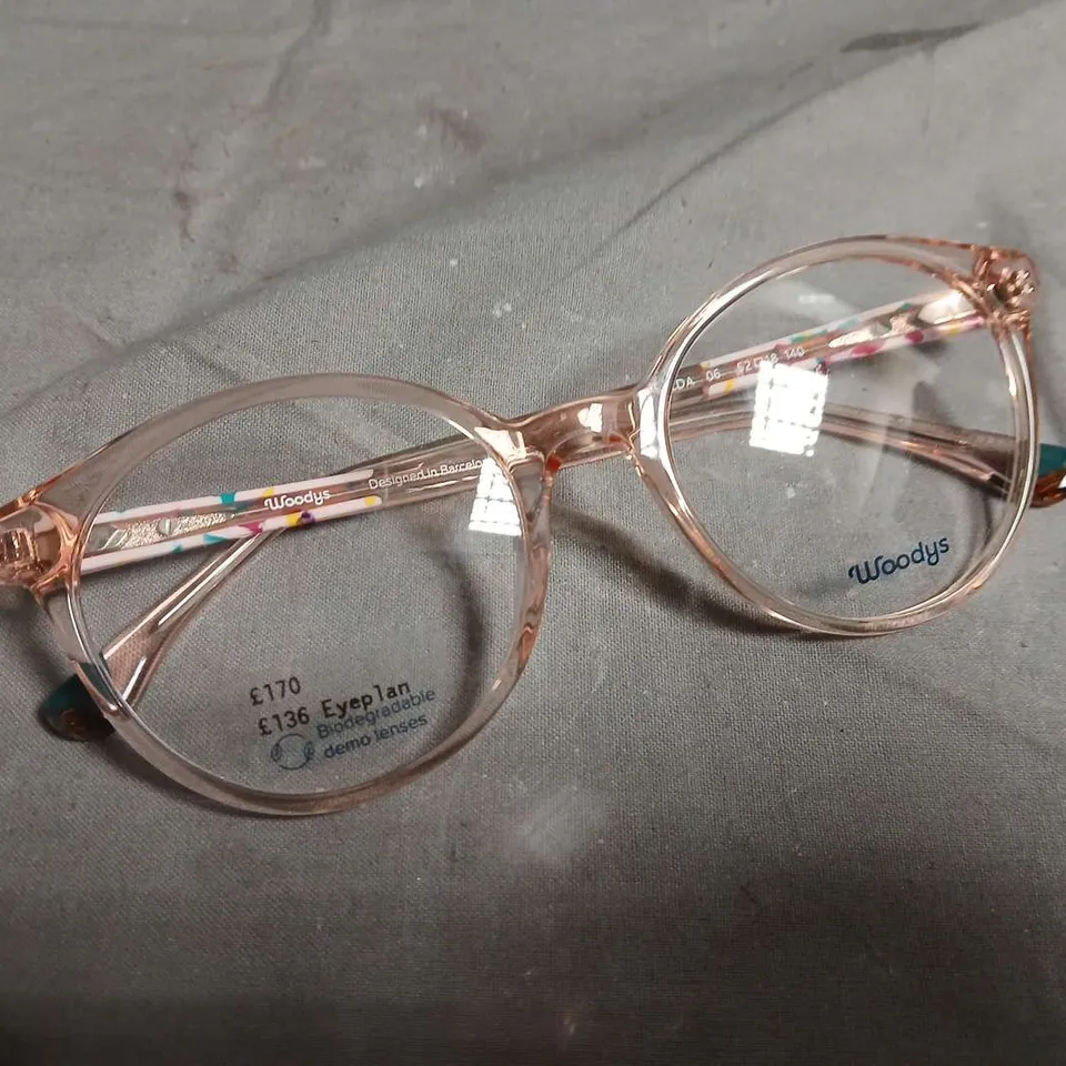 WOODYS CLEAR FRAME GLASSES