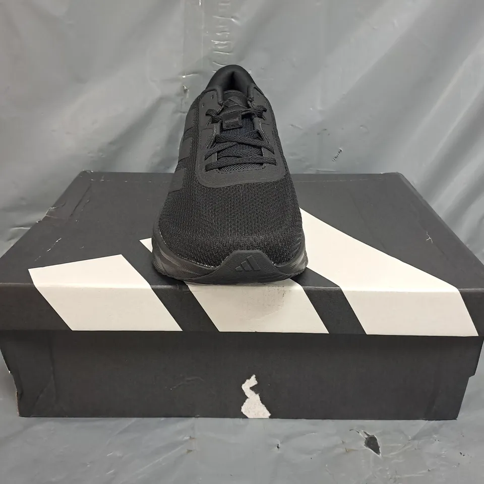 BOXED PAIR OF ADIDAS GALAXY 7 SHOES IN BLACK SIZE UK 8