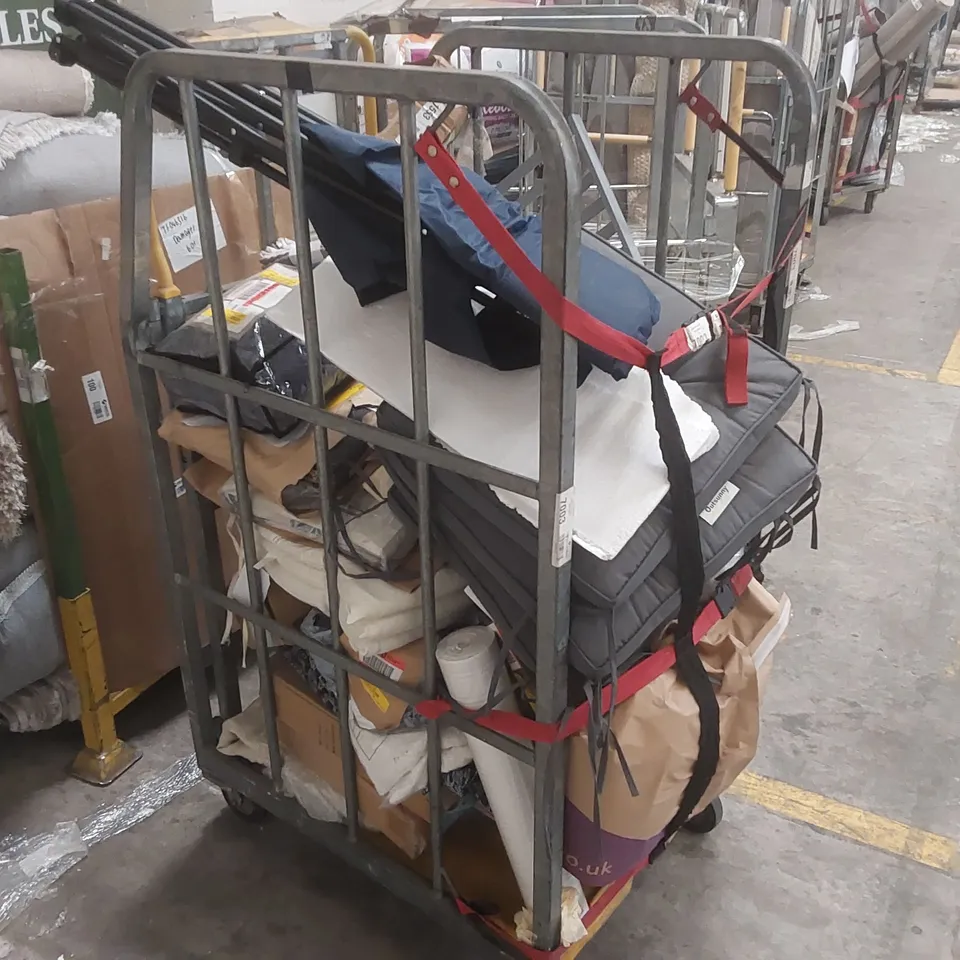 CAGE CONTAINING A LARGE QUANTITY OF ASSORTED ITEMS INCLUDING: CAMPING CHAIR, BLANKET, COLANDER, GARDEN CUSHIONS ECT // CAGE NOT INCLUDED