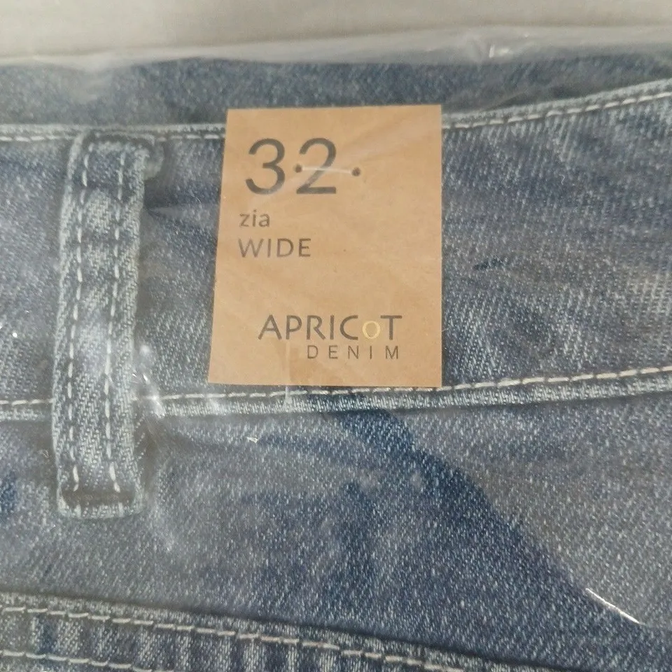 APRICOT DENIM JEANS – UK 32 WAIST 