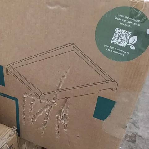 BOXED TUTTI BAMBINI UNIVERSAL COT TOP CHANGER (1 BOX)