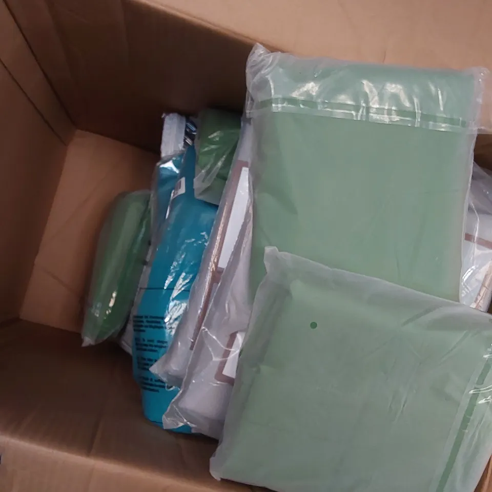 BOX TO CONTAIN APPROX 15 X ASSORTED VEEYOO TEXTILES TO INCLUDE BEDDING SETS AND TABLECLOTHS - SIZES AND COLOURS VARY