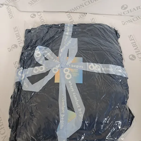 OODIE OVERSIZED HOODED BLANKET