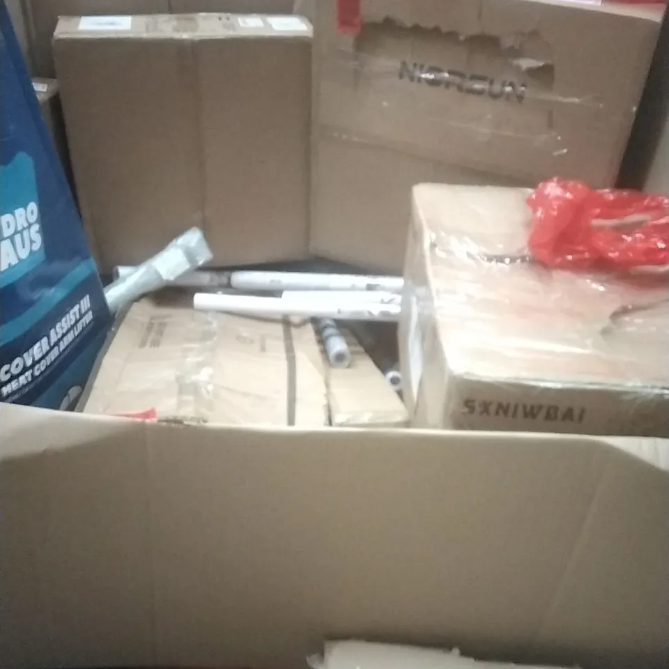 PALLET OF ASSORTED HOUSEHOLD GOODS AND PRODUCTS TO INCLUDE; CEILING FAN WITH LIGHT, KITCHEN SINK, RETRACTABLE GARDEN HOSE ETC