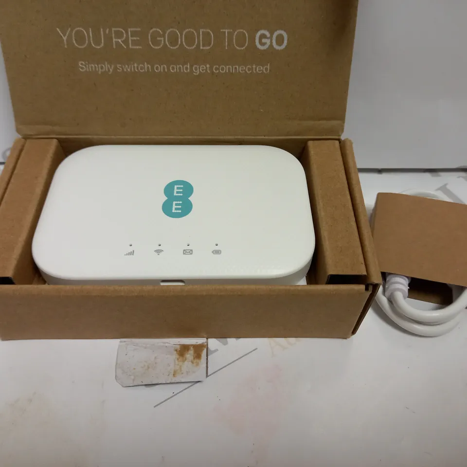 EE MINI HUB HALO - WHITE