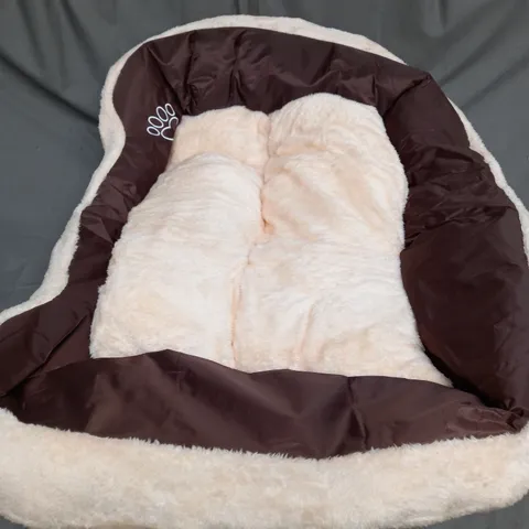 TEDDY FLEECE DOG BED