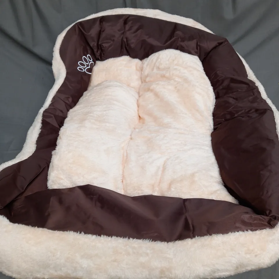 TEDDY FLEECE DOG BED