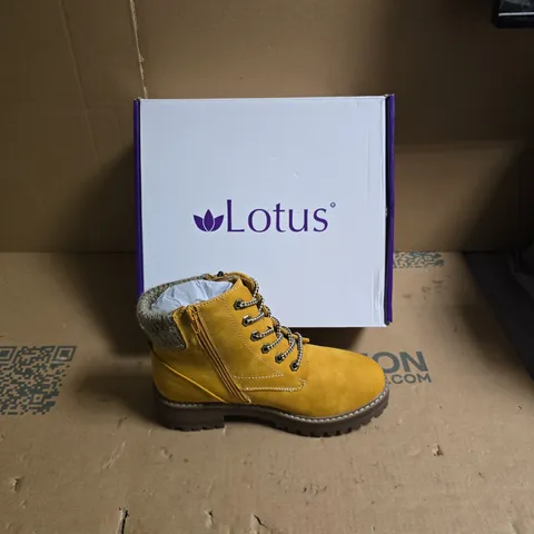 LOTUS YELLOW BOOTS WITH FUR TRIM - UK SIZE 5 