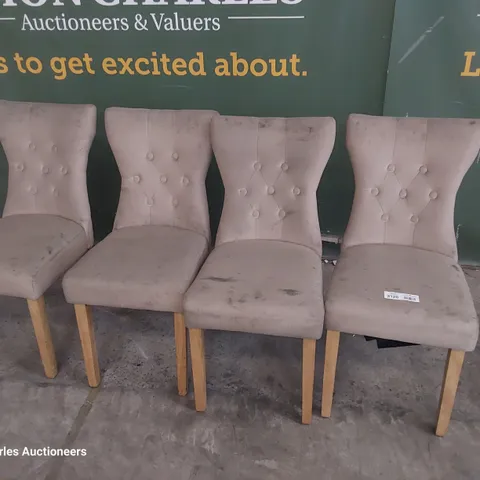 SET OF FOUR UPHOLSTERED BUTTONED BACK DINING CHAIRS NATURAL FABRIC ON NATURAL WOOD LEGS 