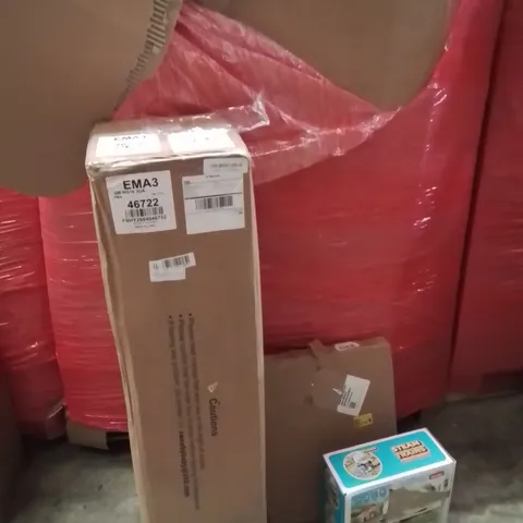 PALLET OF ASSORTED HOUSEHOLD GOODS AND PRODUCTS TO INCLUDE;PLAYPEN,STEAM TRAINS,PICTURE FRAME