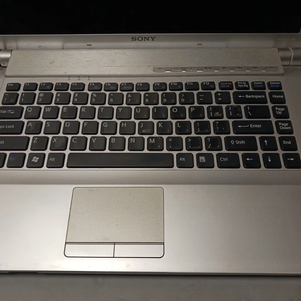UNBOXED SONY INTEL CENTRINO 2 PERSONAL COMPUTER - PCG-3D8P