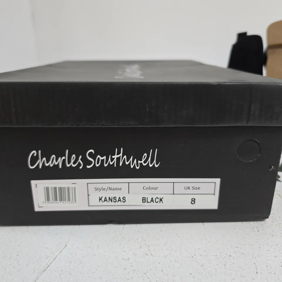 CHARLES SOUTHWELL KANSAS CHELSEA BOOTS – BLACK, UK 8