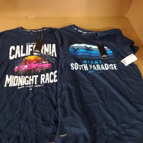 LOT OF 2 THREADBARE T-SHIRTS - S & M