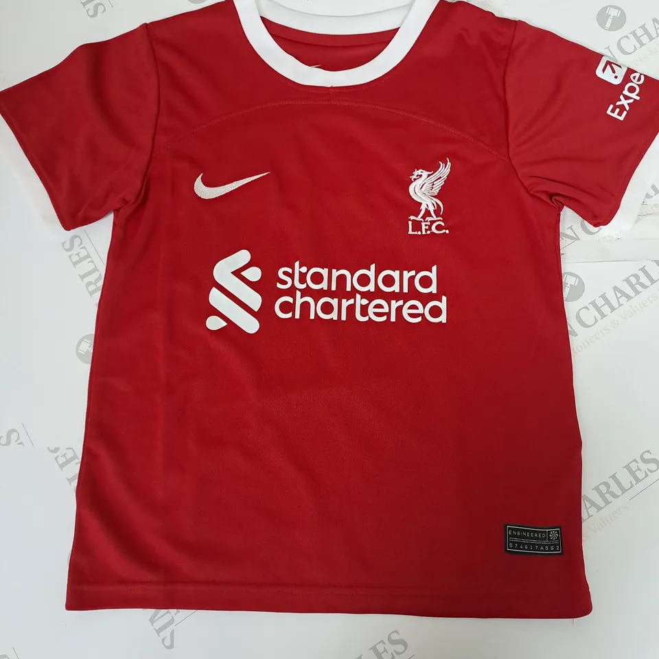 LIVERPOOL FC HOME SHIRT AND SHORTS WITH SALAH 11 SIZE 22