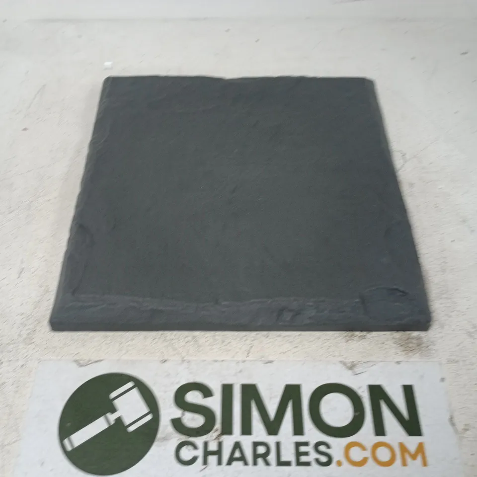 4 PLASTIC STONE EFFECT GARDEN TILES