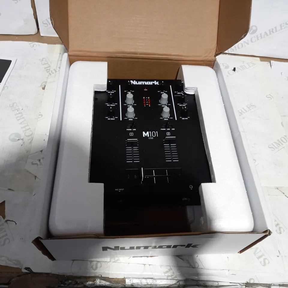 NUMARK M101 USB 