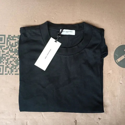 BEE INSPIRED CREW-NECK SHORT SLEEVE T-SHIRT IN BLACK SIZE LARGE