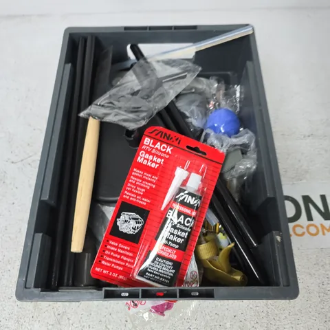 BOX CONTAINING A MIX OF APPROXIMATELY 15 ASSORTED ITEMS INCLUDING GASKET MARKER, UMBRELLA, LAMP PARTS ETC. 