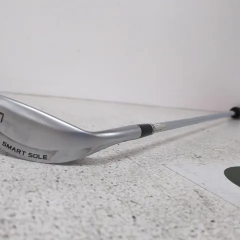 CLEVELAND SMART SOLE GOLF WEDGE – SILVER FINISH WITH STANDARD GRIP