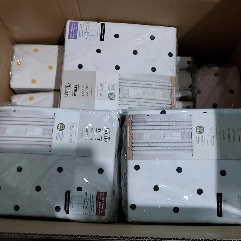 LOT OF 10 AS NEW POLKA DOT OVER WHITE EYELET CURTAIN PAIRS IN VARIOUS SIZES