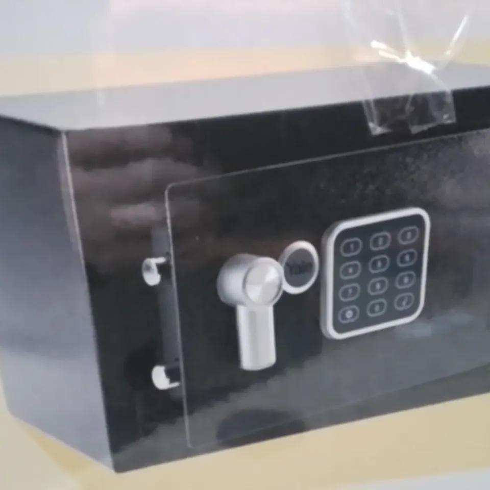 BOXED YALE ELECTRONIC SAFE MEDIUM