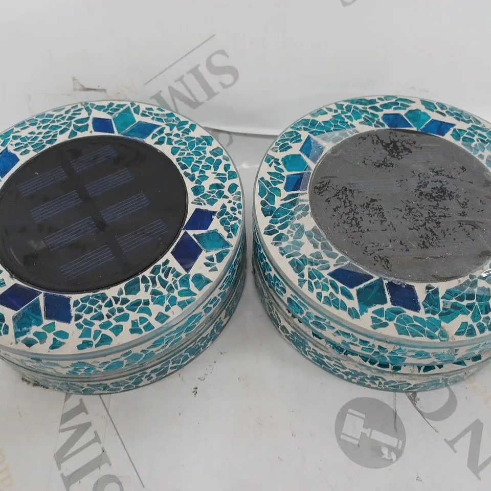 BELL & HOWELL SET OF 4 GLASS MOSAIC DESIGN SOLAR DISK LIGHTS