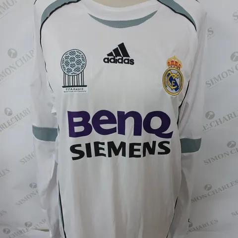 ADIDAS REAL MADRIDLONG SLEEVE FOOTBALL SHIRT BECKHAM 23 SIZE MEDIUM