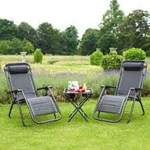 BOXED GURVEEN FOLDING ZERO GRAVITY CHAIR (1 BOX)