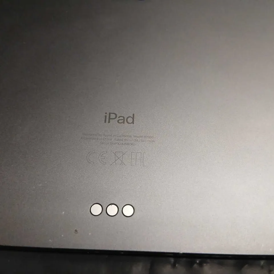 APPLE IPAD – SPACE GRAY A1980