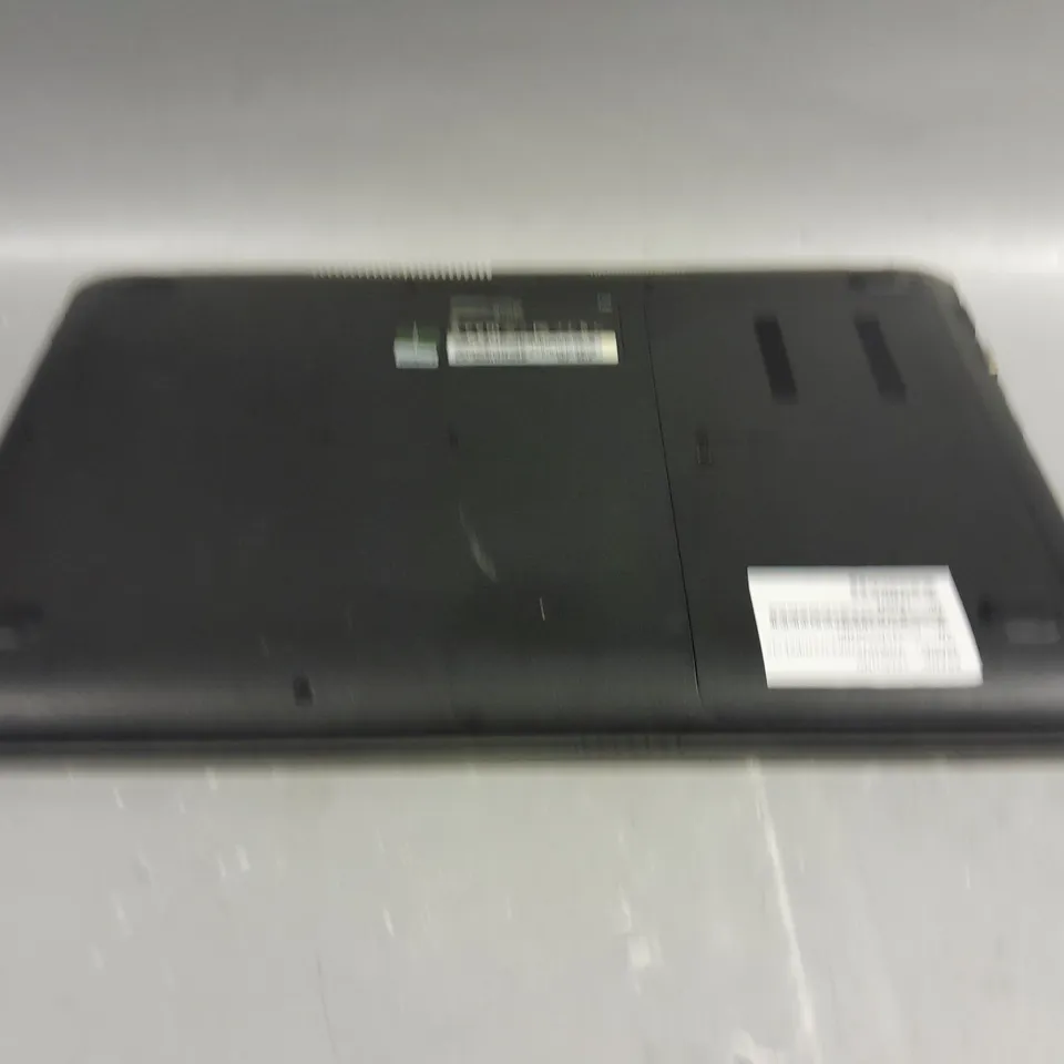 SAMSUNG 370R4E/370R4V/370R5E/3570RE/370R5V 15 INCH	I3-3110M 2.40GHZ