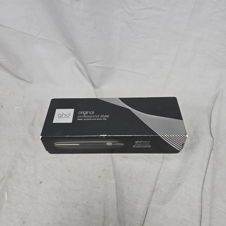 BOXED GHD ORIGINAL PROFESSIONAL HAIR STYLER