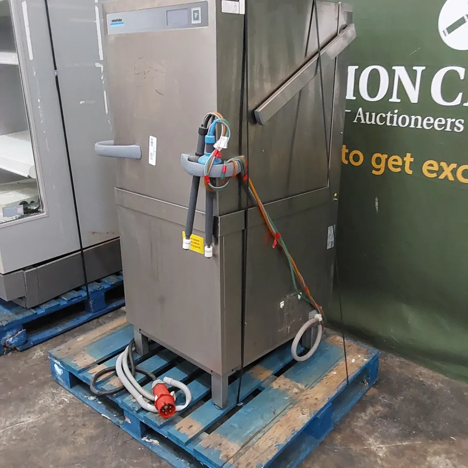 WINTERHALTER COMMERCIAL IPX5 DISH/UTENSIL WASHER 