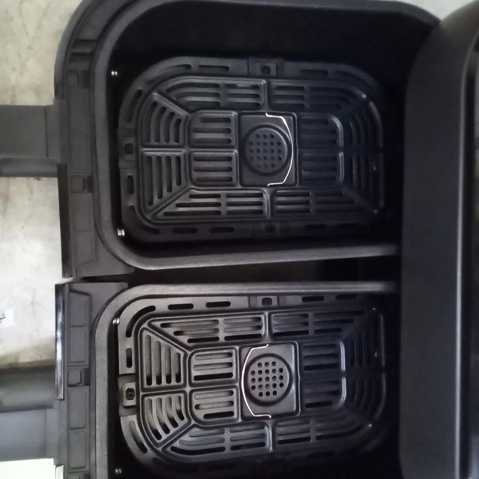 BOXED INSTANT VORTEX 8 IN 1 PLUS DOUBLE AIR FRYER 7.6L 