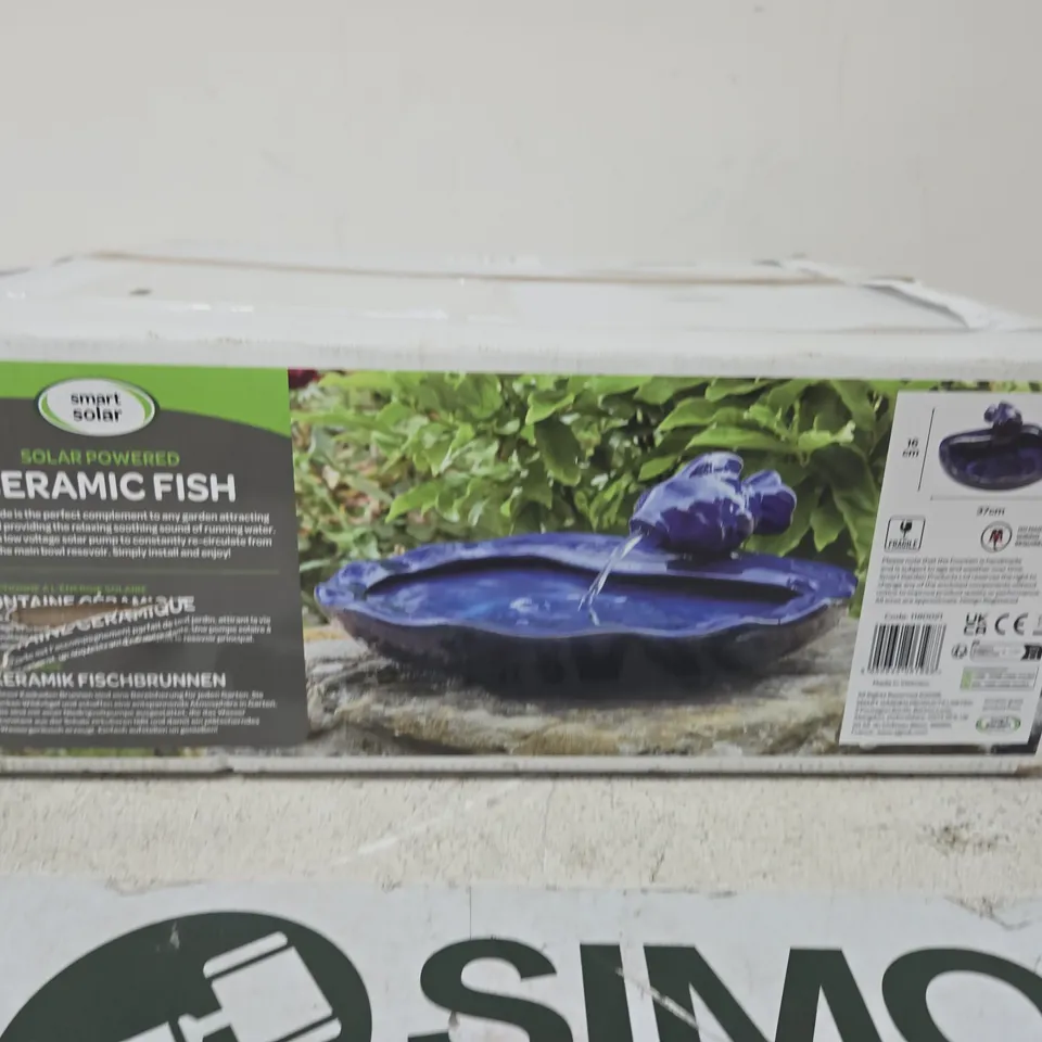 SMART SOLAR CERAMIC FISH SOLAR-POWERED GARDEN FOUNTAIN – BOXED